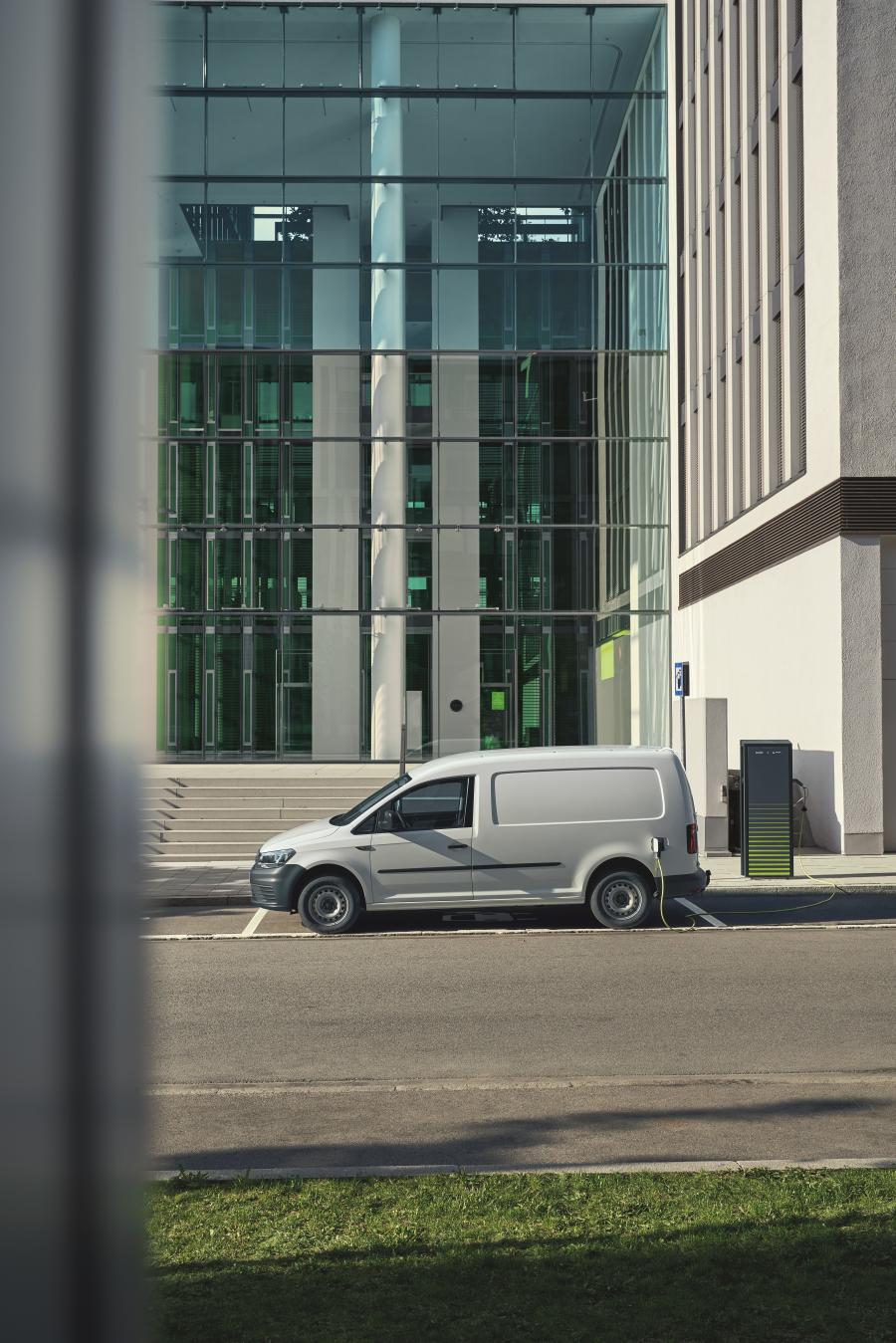  Volkswagen e-Caddy Maxi Kasten by ABT 2019 года  (WW) (фото 6 из 8)